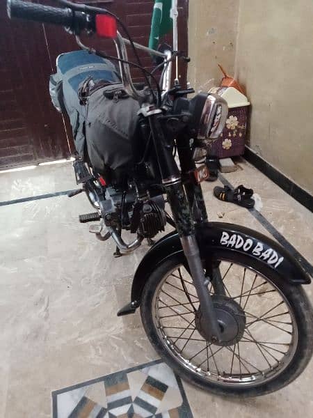 unique bike ha agar jis bi ko chiya wo rabta kary 0