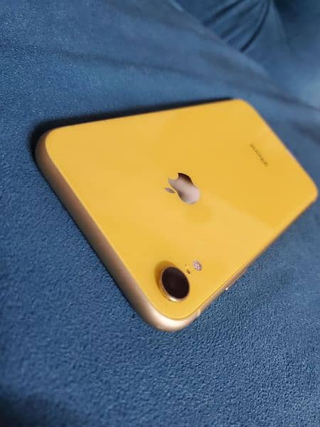 apple iphone xr jv 64 gb 2