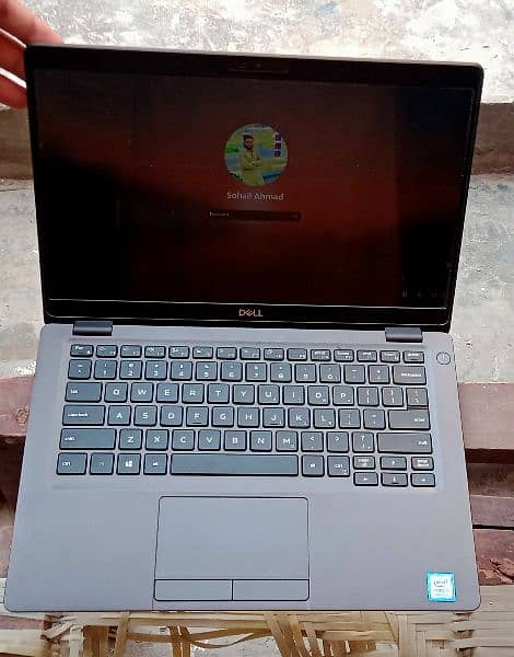 Dell Laptop 0