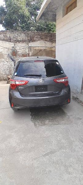 Toyota Vitz 2017 9