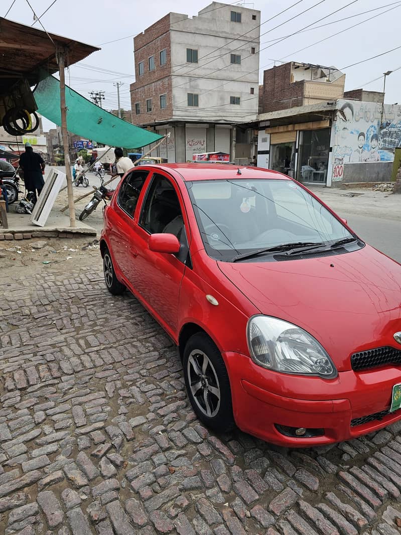 Toyota Vitz 2001 Model 3