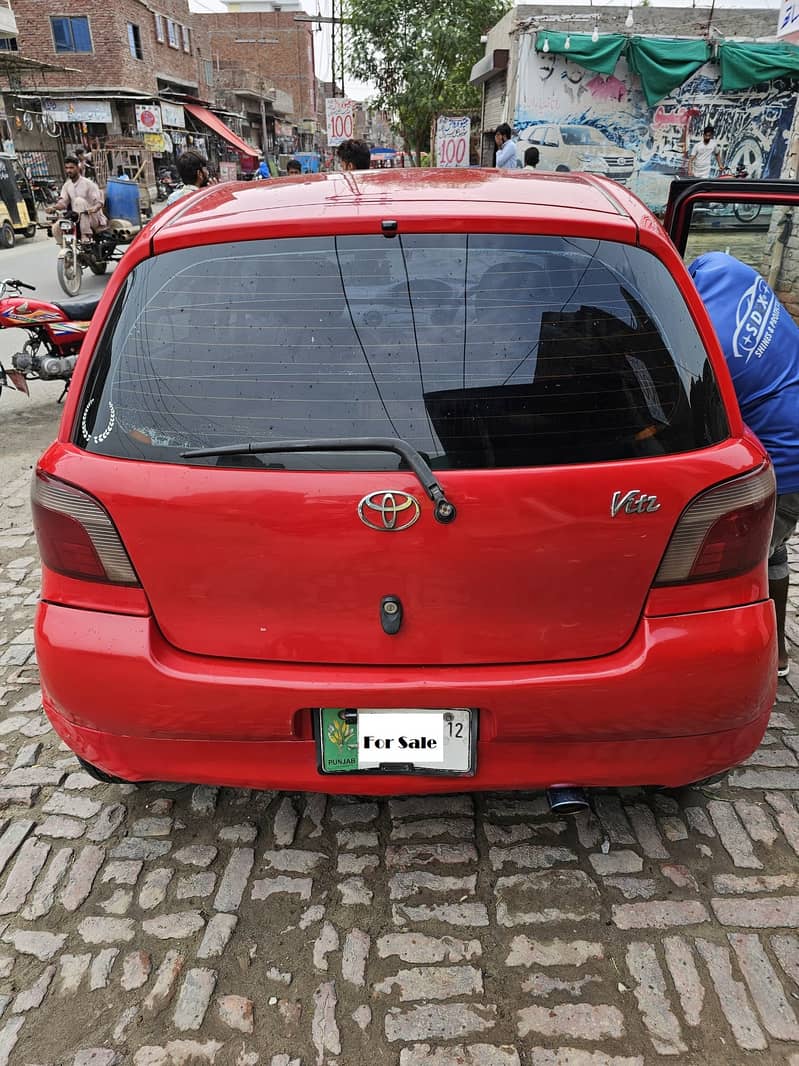 Toyota Vitz 2001 Model 13