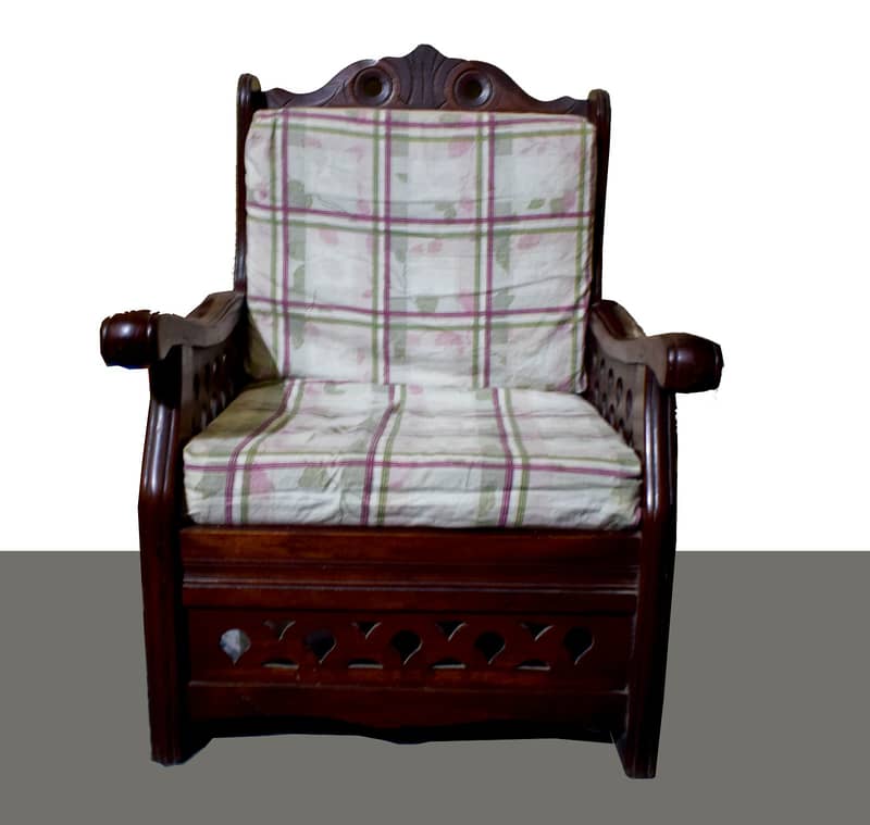 Pati Sofa - ( 3 seater + 1 seater + 1 seater) 3