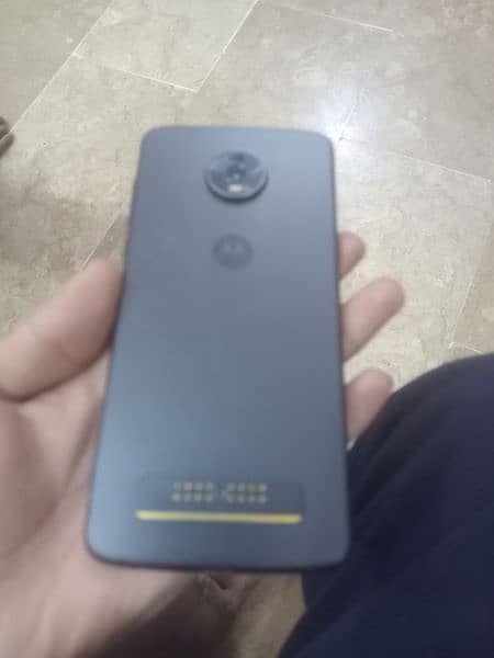 moto z4 4