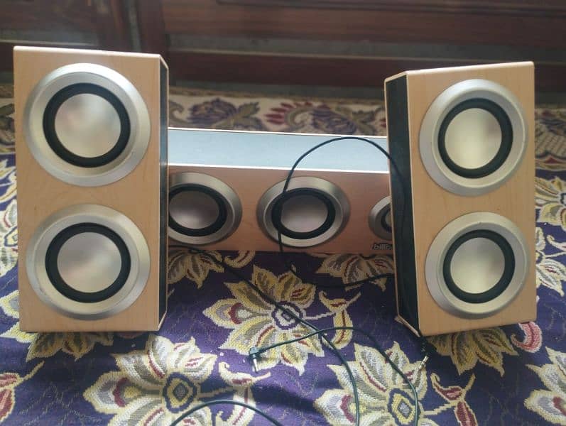 Billboard 3 Piece Wireless Speaker 1