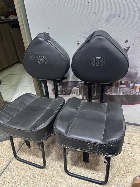 REVO GUARD SEATS 1