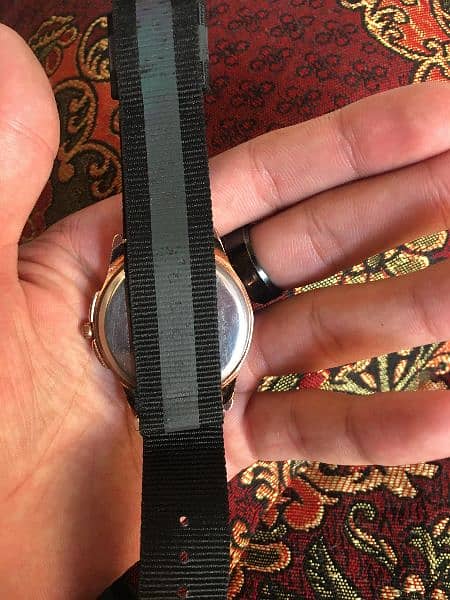 10/10 Condition Women Watch 1