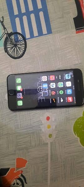 Iphone 7 plus 128 GB Pta approved (URGENT SALE) 0