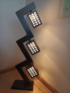 Zigzag Floor Lamp