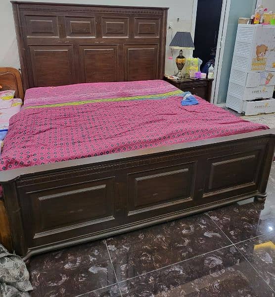 sheesham wood Bed Room Set available for Urgent Sale 3