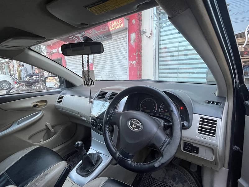 Toyota Corolla XLI 2013 8