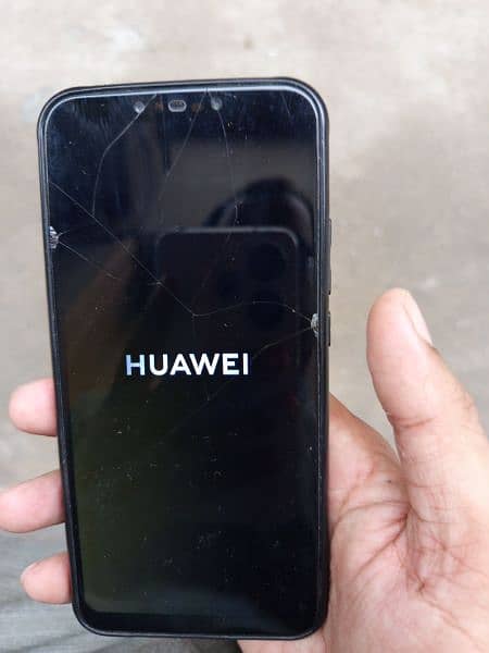 Huawei Nova 3i 4/128 9