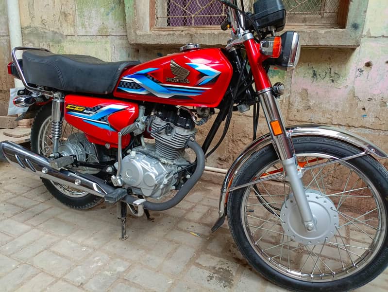 Honda 125, 2024 model, 2836 km used, unregistered. 3