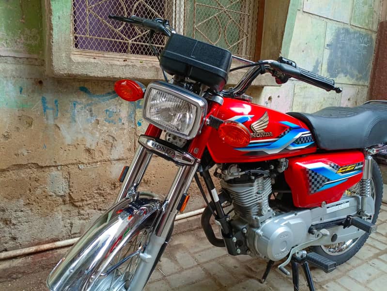 Honda 125, 2024 model, 2836 km used, unregistered. 6