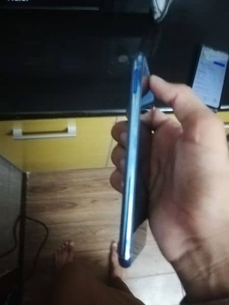 honor 9 lite 4gb 64gb all okay sate condition like brand new 3