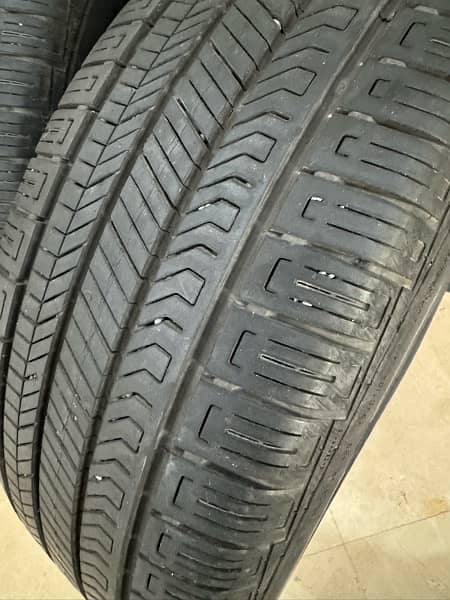 Kia carnival Kia Sorento tyre 235/60/R18 0