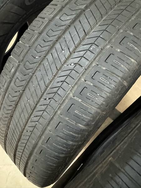 Kia carnival Kia Sorento tyre 235/60/R18 3