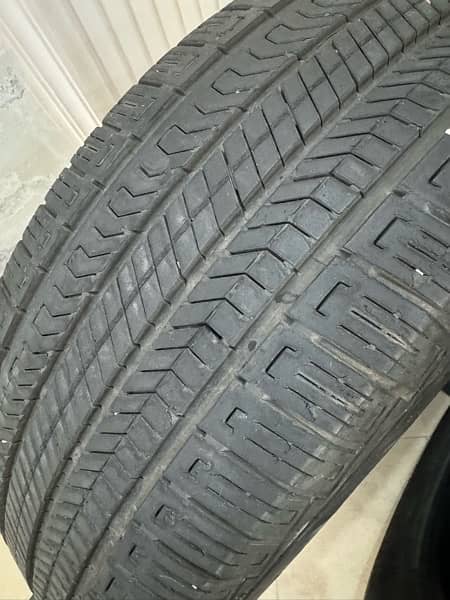 Kia carnival Kia Sorento tyre 235/60/R18 4