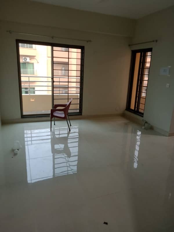 3 Bedrooms Flat Ground Floor Available For Sale Askari 10, Sector F Lahore Cantt 6