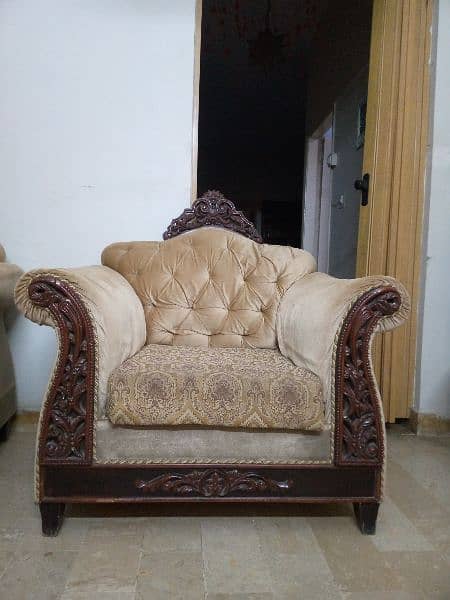 7setr sofa 1