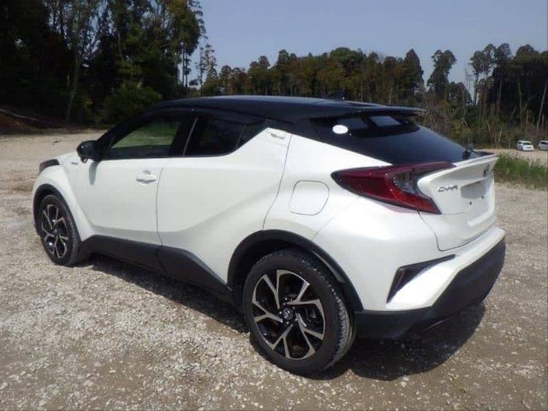 Toyota C-HR 2024 5