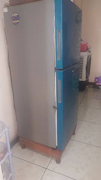 haier fridge family size 1