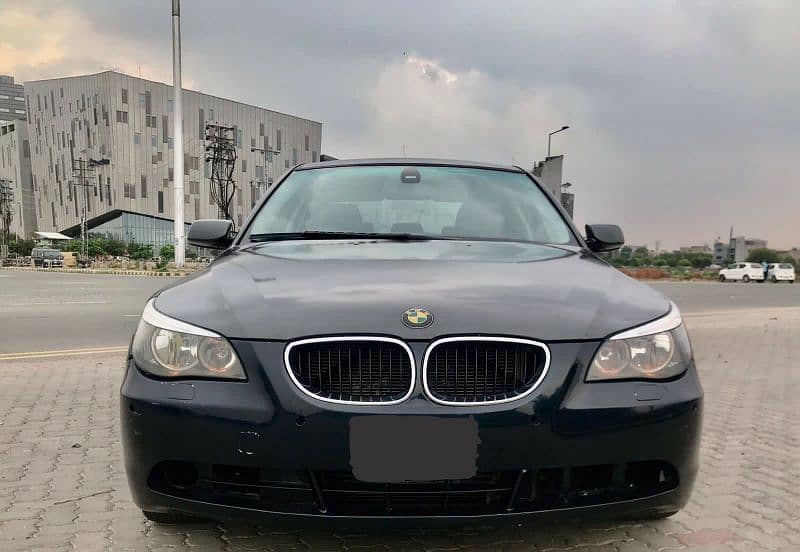 BMW 5 Series 2006 1