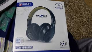 Ronin R7700 headphones