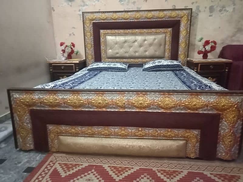 Double bed with side tables 1