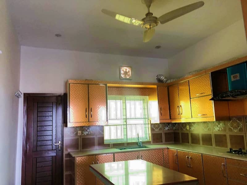 1 Kanal Upper Portion for Rent In LDA Avenue One 2