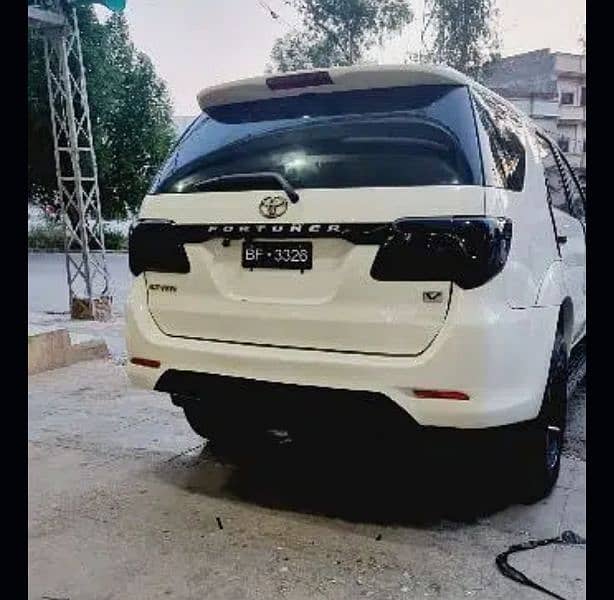 Toyota Fortuner V 2013 10