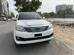 Toyota Fortuner V 2013