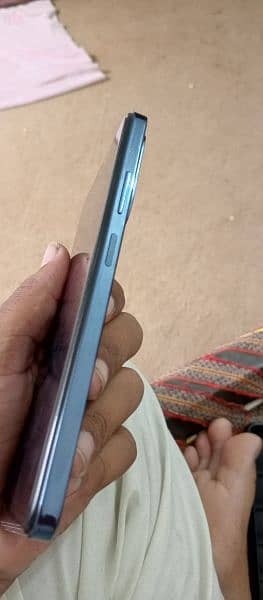 Infinix Hot 40i 4