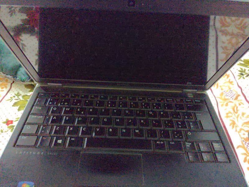 Dell Latitude E6230 1