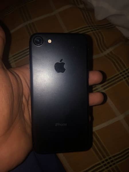 iphone 7 128gb pta approved 1