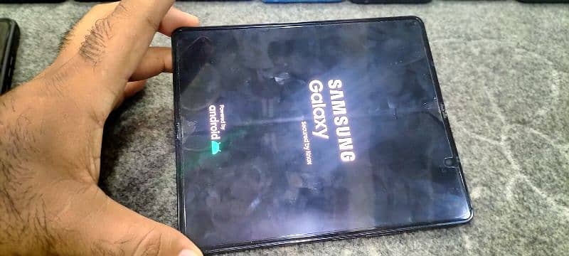 Samsung Galaxy Z Fold 4 12/256 Non PTA 4