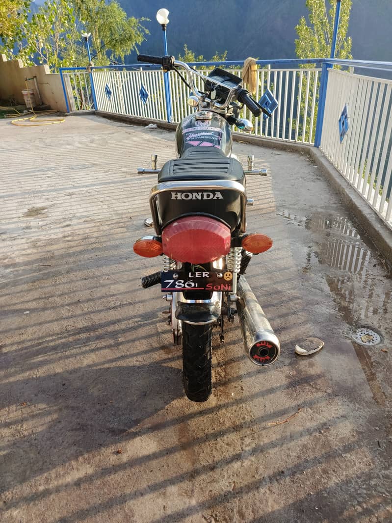 Honda CG 125 2007 4