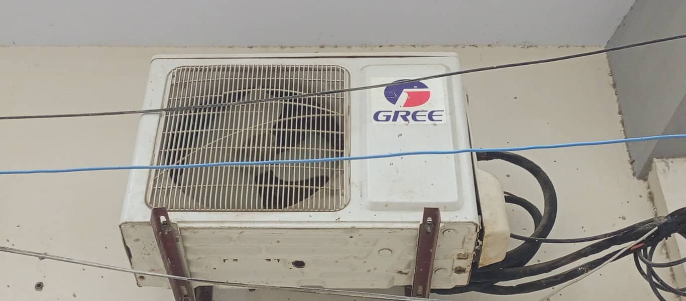 Gree split ac new condition 2