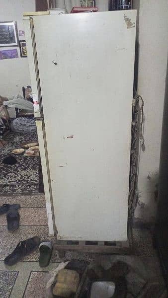 Old Russian fridge,  working, compressor works, freezer is ok 1