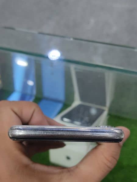 iphone x pata Approved 64Gb (back Glass broken hay ) Face id failed 5