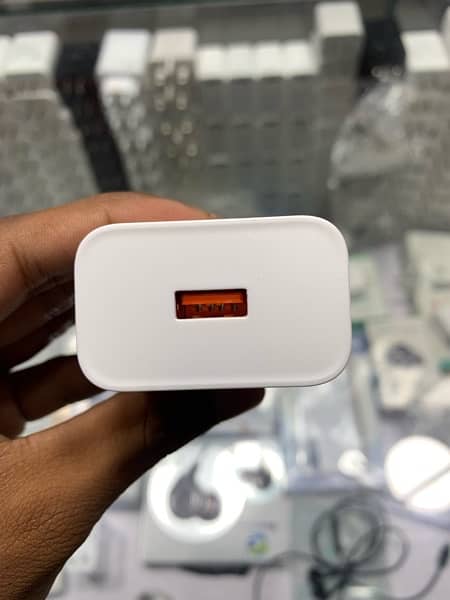 Tecno 18w ,33w ,45w Box Pulled Charger 1