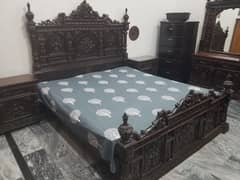 Bed Set Complete for Sale with side Tables and Dressing.