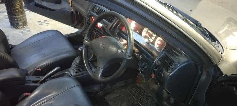 Toyota Corolla 2.0 D 2000 11