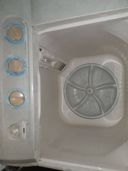 Haier Twin Tub Washing Machine 3