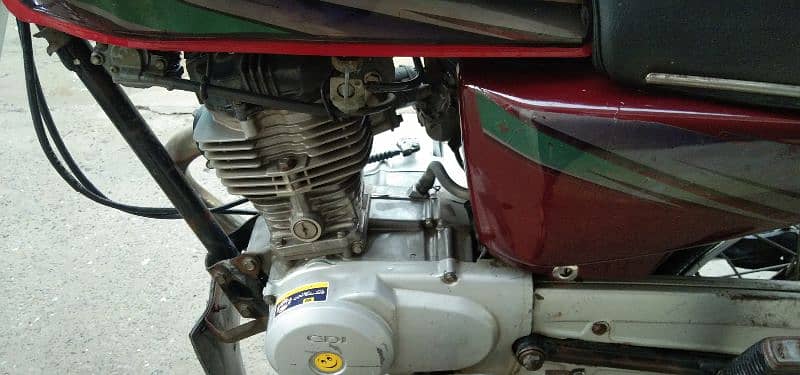 Honda 125 Bike (PKK-7172) 2