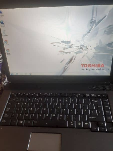 Toshiba laptop 4 320 0