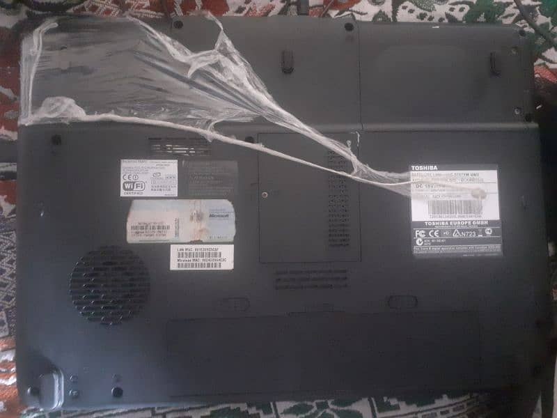 Toshiba laptop 4 320 3