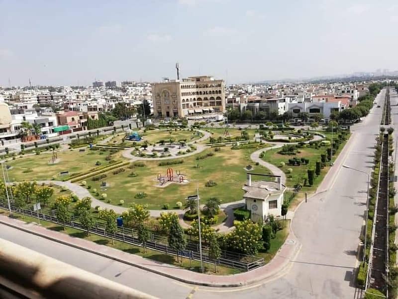 1 bedroom flat full furnished in Bahria heights 4 2