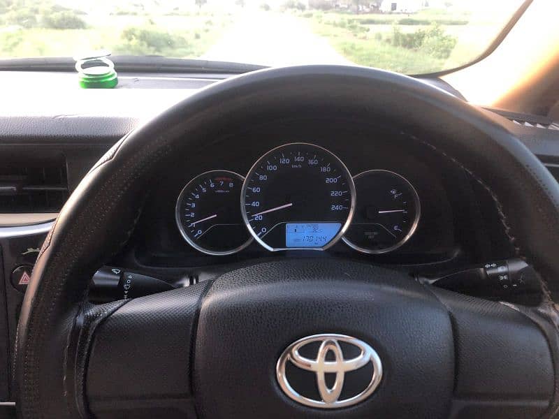 Toyota Corolla XLI 2017 / 2018 11