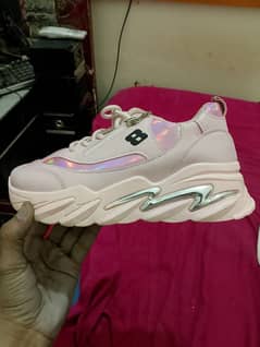 girls shoes he new he bilkul pink colour he size 38 7 number he